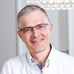 Facharzt Dr. Roman Lisovewts - Facharzt für Plastische und Ästhetische Chirurgie.